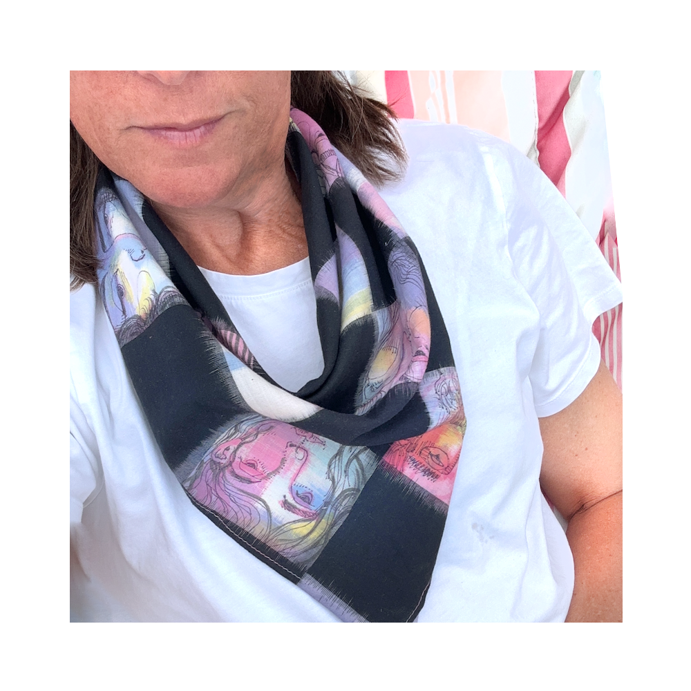 Checkered Peekaboo Scarf - Limited Edition